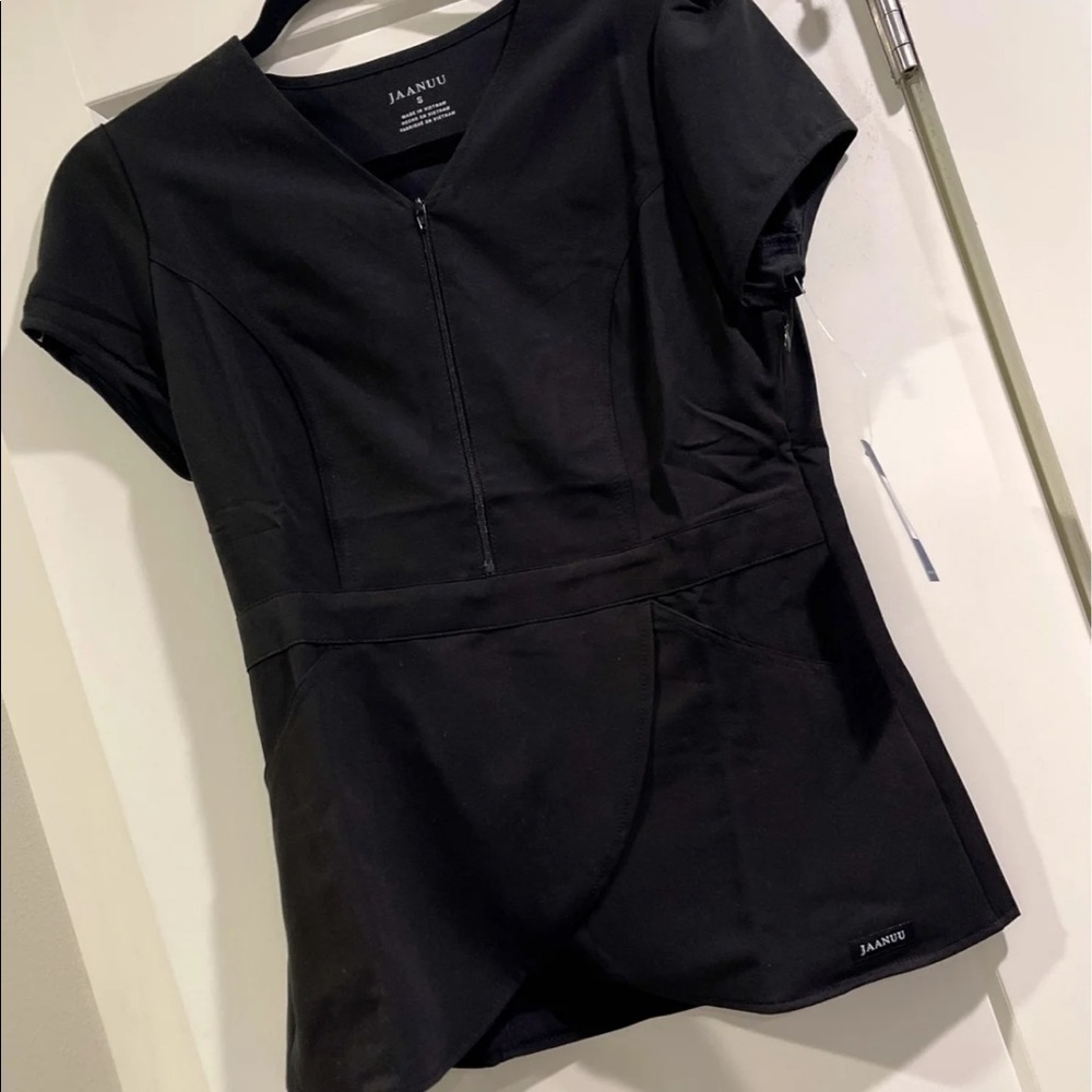 Small Black Jaanuu brand new Tulip scrub top